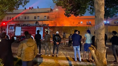 بغداد: إنقاذ طلاب من حريق داخل مجمع الأقسام الداخلية في شارع فلسطين