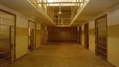 Prison guard sentenced to 10 years for smuggling drugs into Abu Ghraib