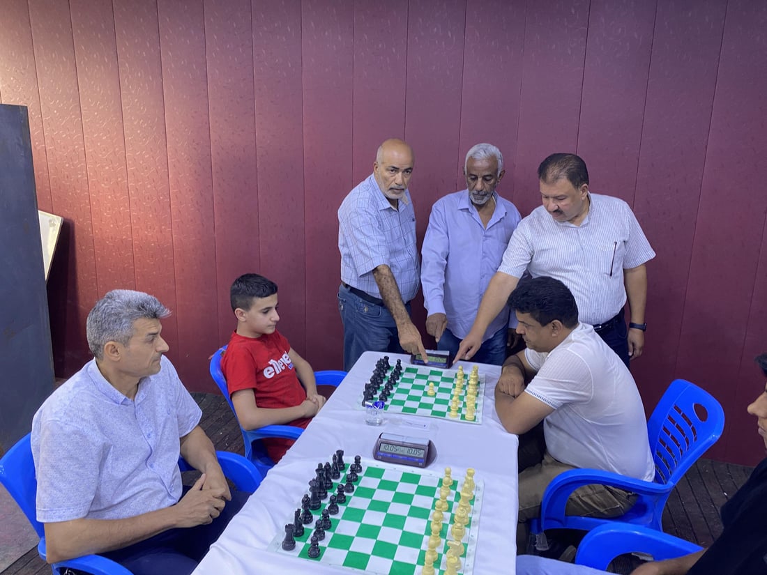 صور: بنات وأولاد في بطولة الزقورة للشطرنج.. مسابقة الراحل علي جمال في الناصرية