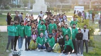ذكرى يوم النصر.. مناسبة لتوزيع الملابس والحقائب على 500 ي...
