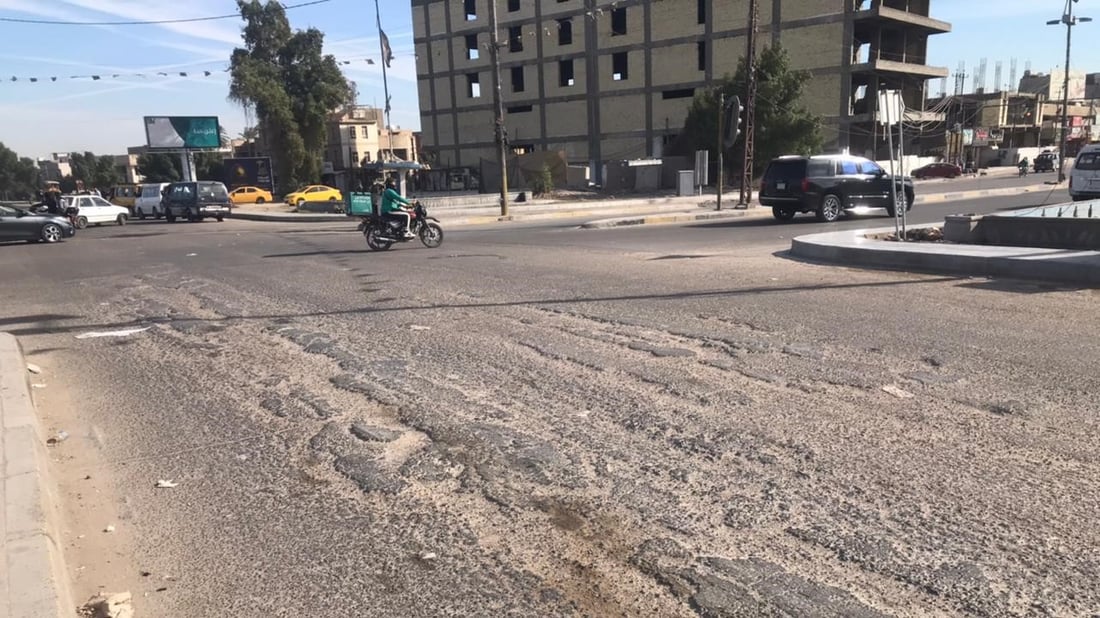 صور: العامرية غاضبة من مدخل العمل الشعبي.. “المسؤولون يمرّون من هنا أيضاً”