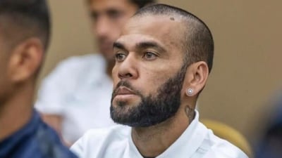 ئالڤێش بە چوار ساڵ و نیو زیندانی ده‌كرێت