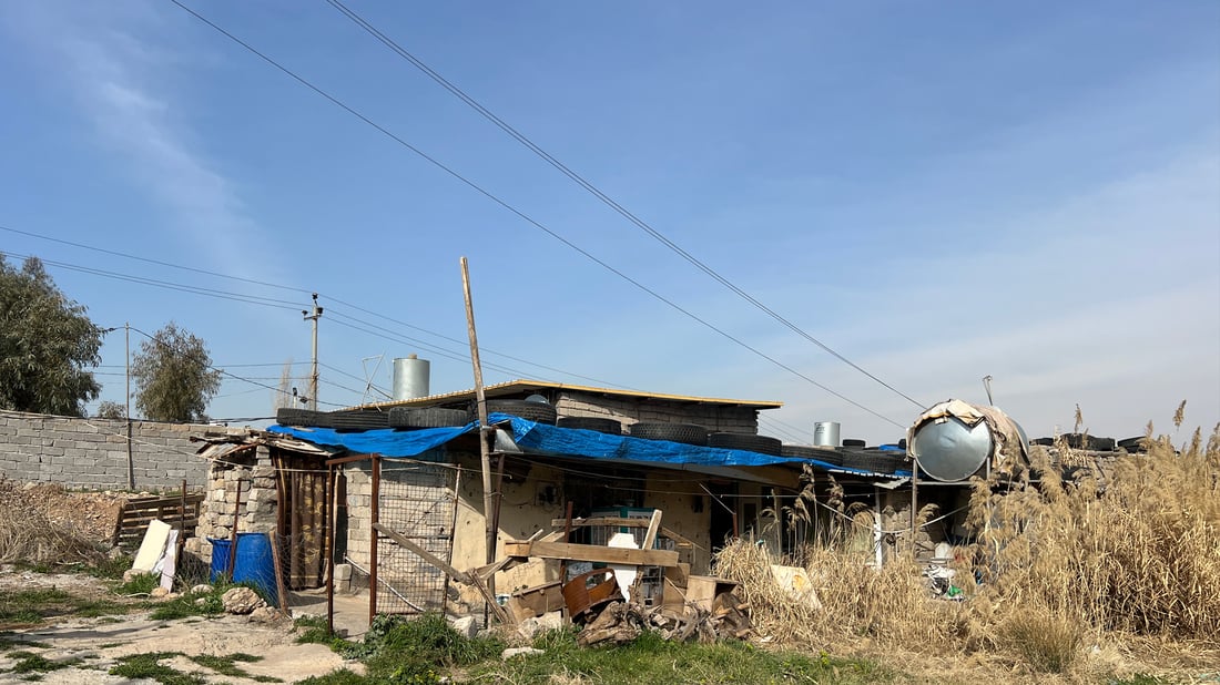 خێزانێک 20 ساڵ بوو لە شوێنی حەوانەوەی مەڕ و ماڵات دەژیان؛ خانوویان پێدرا و دڵیان گەشایەوە