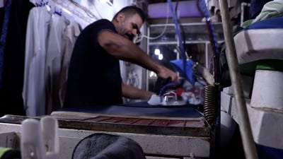 فيديو: أوتچي الكوت يشكر العيد على ازدهار العمل.. مكواة المنزل لن تقتل المهنة