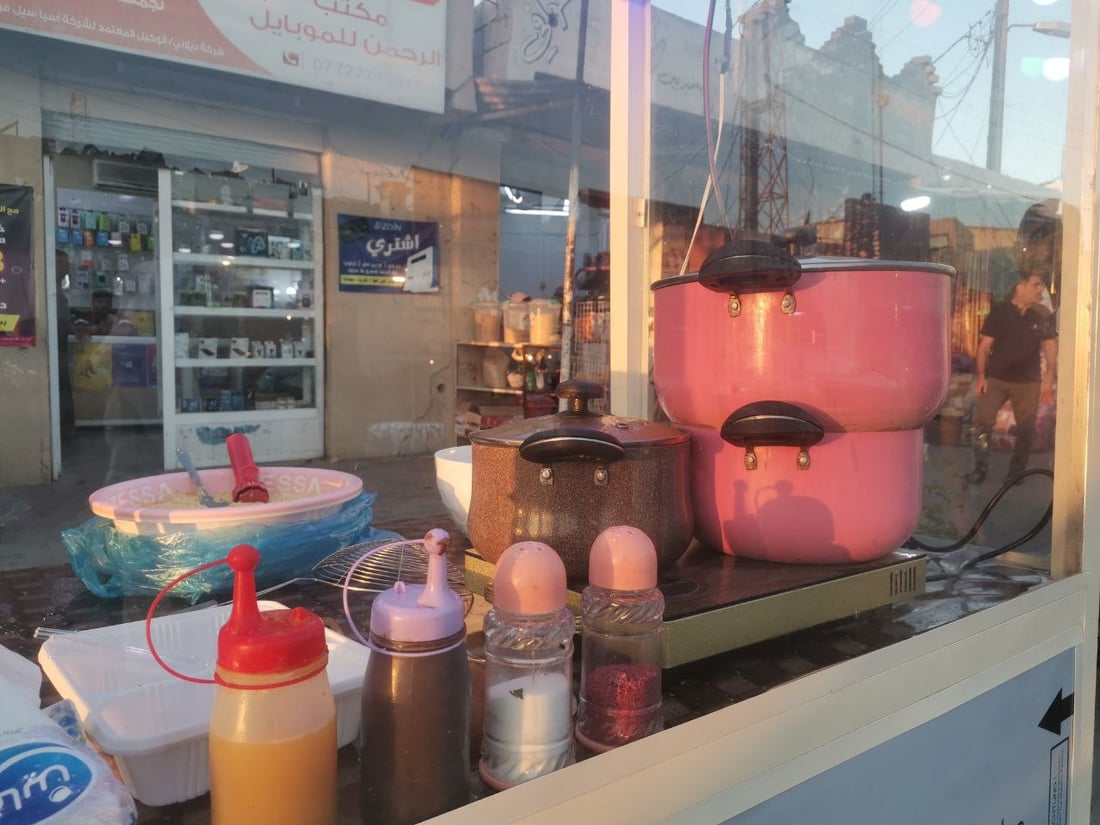 أطباق شعبية بنكهة “المطاعم الكبرى” في سوق الدبس.. برياني وسلطة بـ 1000 دينار