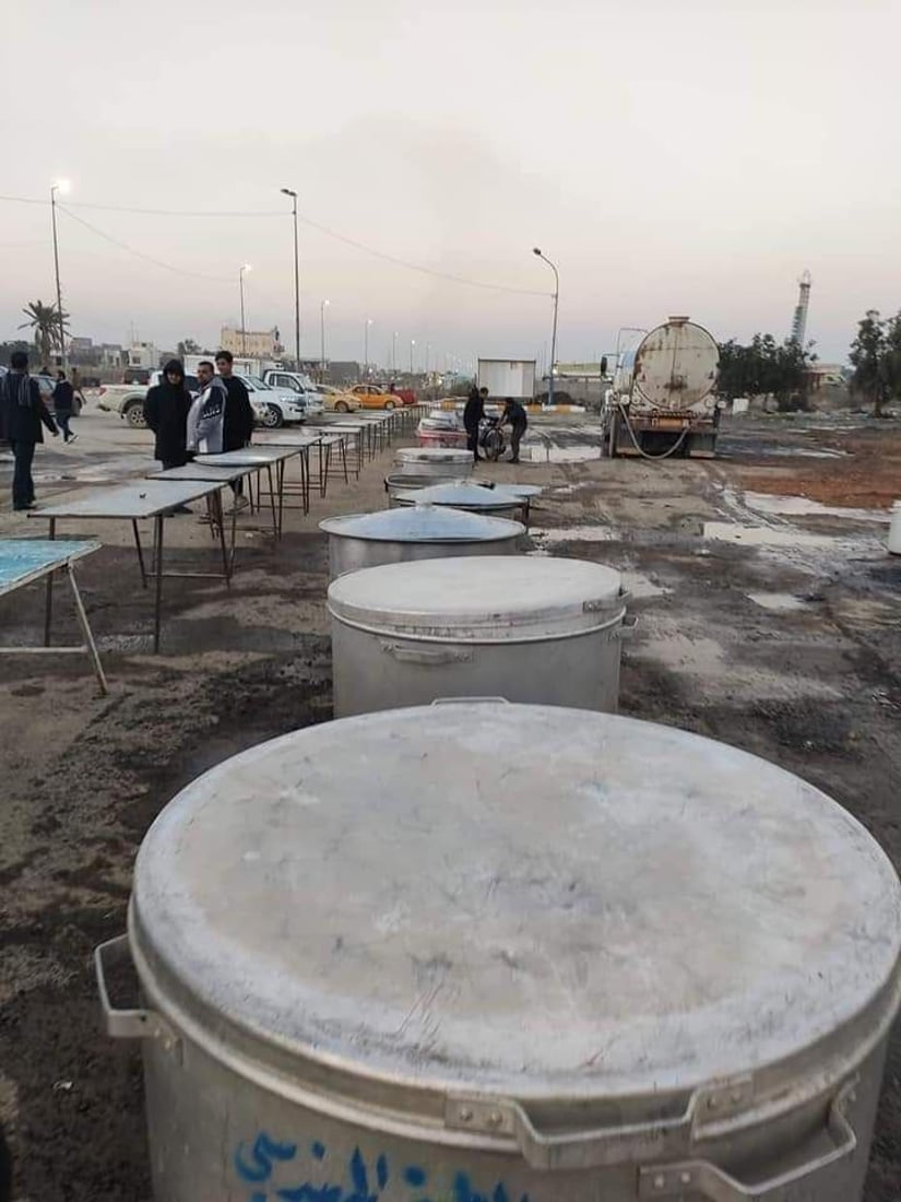 صور: التيار يجهّز الولائم وأعلام العراق في الديوانية تلبية لدعوة الصدر