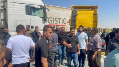 شۆفێرانى بارهەڵگرى مەرزى پەروێزخان گردبوونەوە