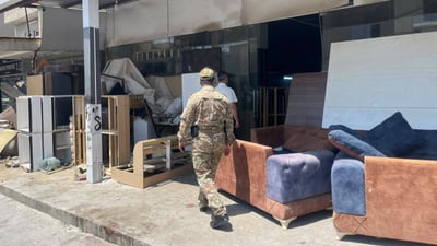 شۆستەی دوو بازاڕی هەولێر لە کەلوپەلی دوکانداران و عارەبانە پاککرایەوە