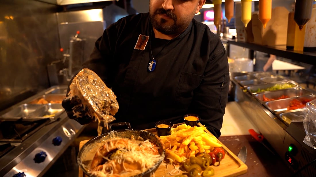 Entrepreneur returns to Bakhdida to open thriving restaurant after years of displacement