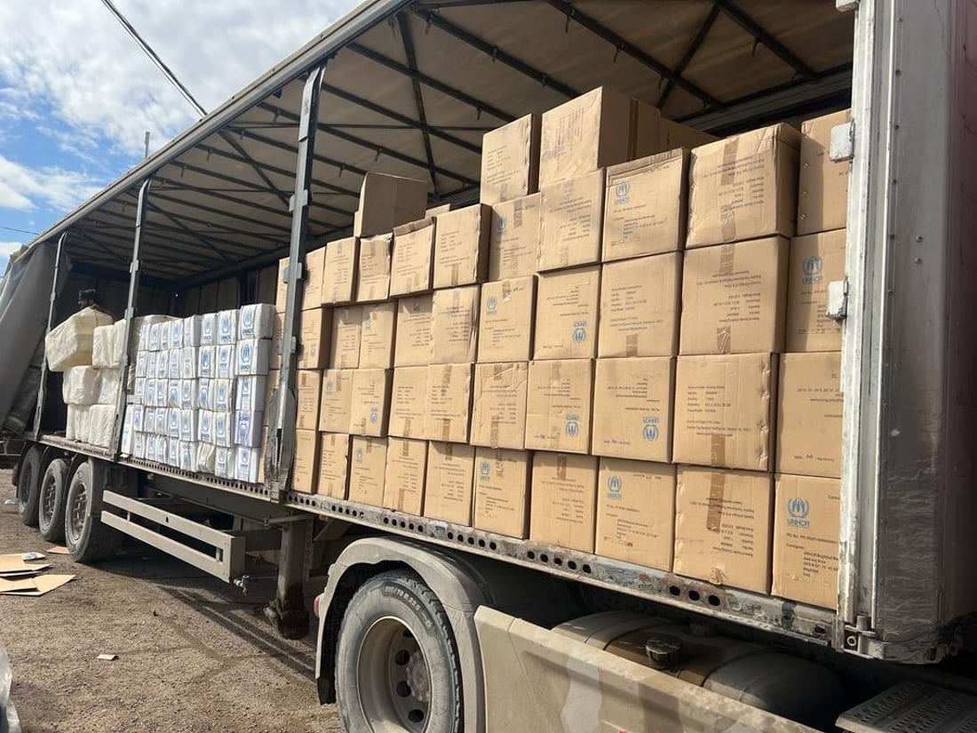 صور: بطانيات وأدوات مطبخ للعوائل النازحة العائدة إلى سيد غريب