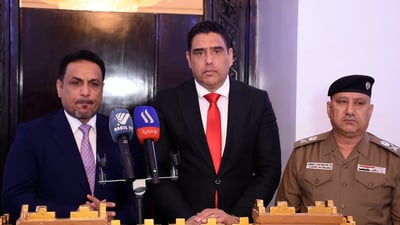 “جرف الصخر قضية أمنية”.. الهجرة تشرح “توصيات” السوداني لإعادة النازحين (فيديو)