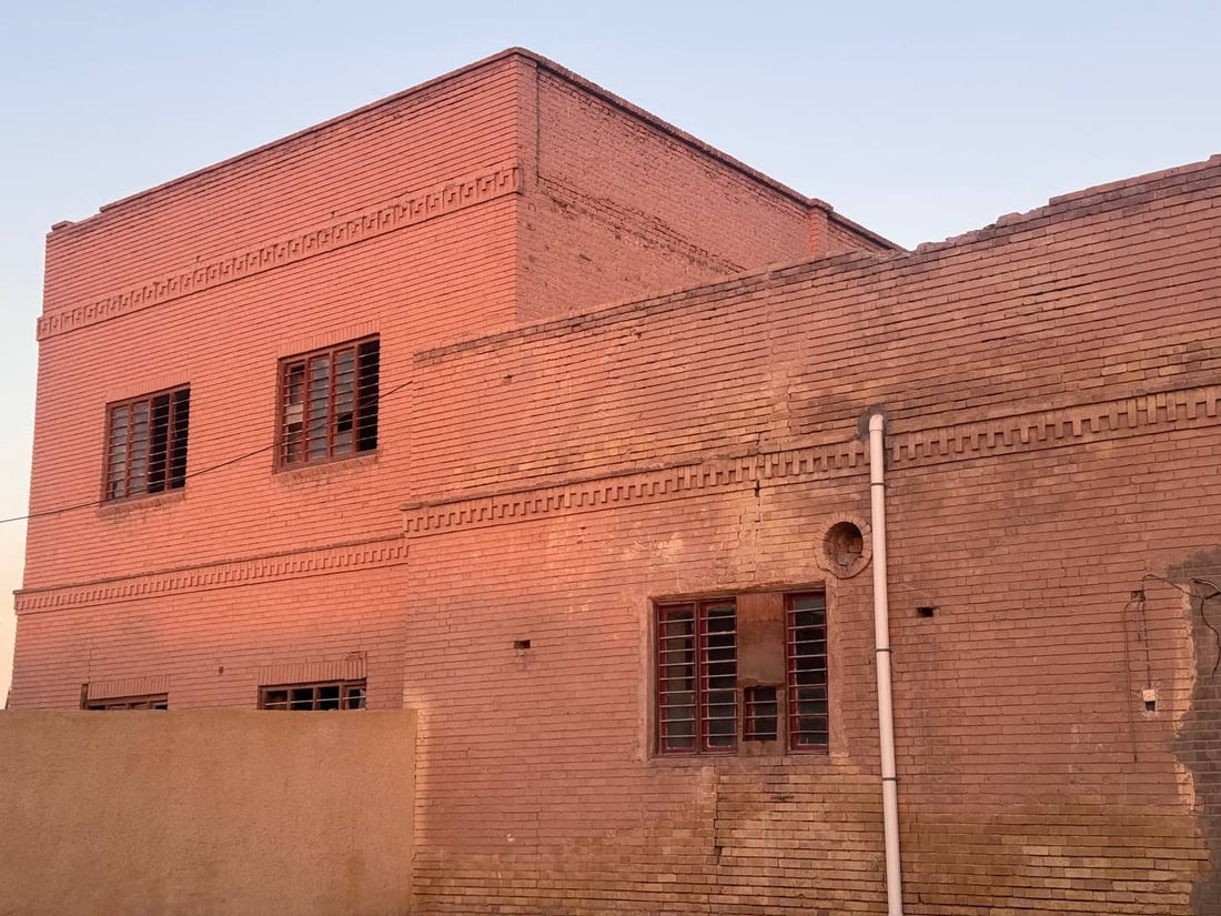 مشاهد جوية لقصر الأمير الفتلاوي في المشخاب.. خزن بنادق الثورة ومهّد لعرش فيصل