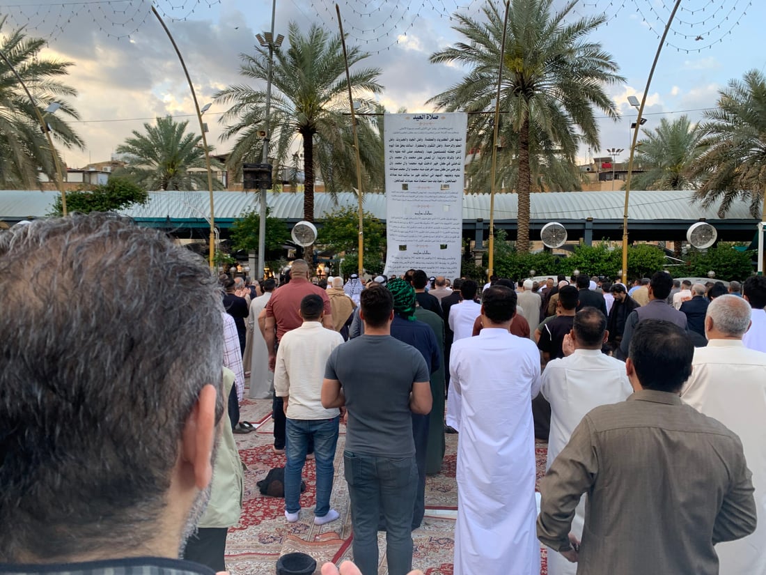 صور من صلاة العيد في كربلاء.. الأمطار منعت إقامتها بين العتبتين (صور)