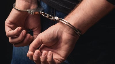 اعتقال مطلوب بالإرهاب في تلكيف و10 متهمين بقضايا مختلفة