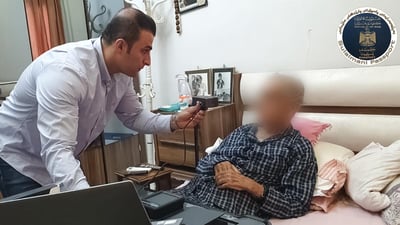 پاسپۆرتی سلێمانی خۆیان بەدەم هاوڵاتییانی پیر و پەککەوتەوە دەچن