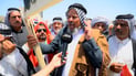 فلاحو العراق من الجسر الفاصل عن الخضراء: مبعوث الزيدي “آخر حلقة ثقة” وسندخل بغداد بالأعلام