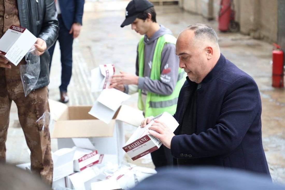 صور من اتلاف مليون حبة مخدرة في بغداد.. فرن عملاق بحضور القضاء والصحة والداخلية