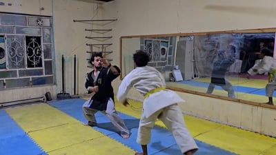 “خفاش” سوق الشيوخ هزم مصارعي العالم ويستعد لنزالات هولندا