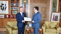 وزير التخطيط يسلم المغرب دعوة رسمية لقمة بغداد