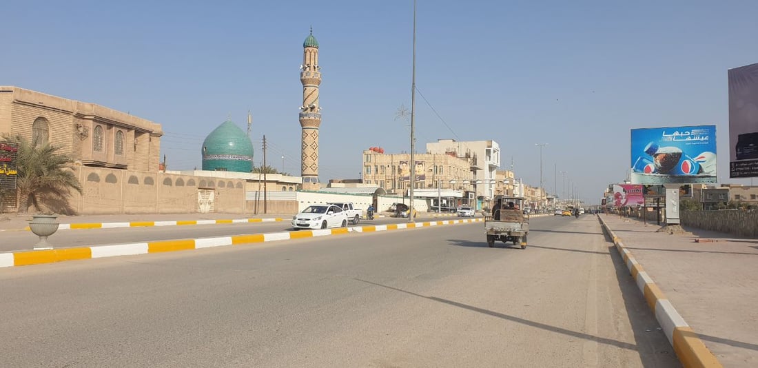صور: أرصفة السماوة بالأبيض والاصفر.. باكورة أعمال التأهيل لشوارع المدينة