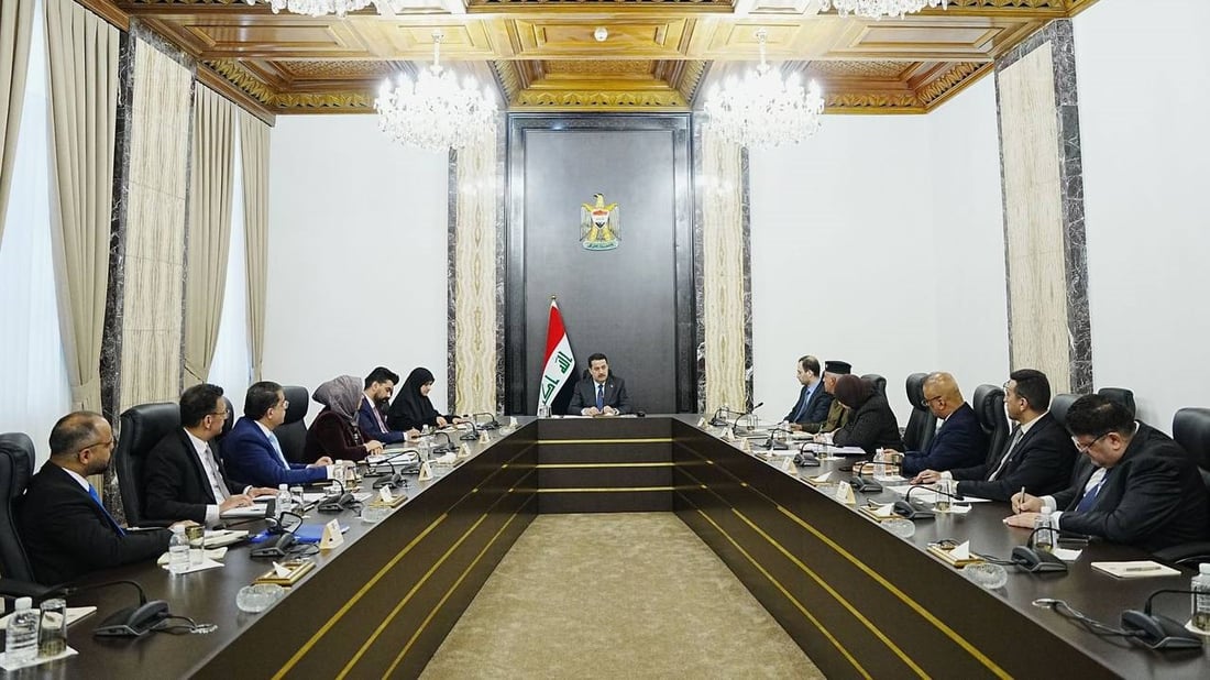 السوداني يوجه بإيجاد نافذة لتجاوز التأخير في دوائر الدولة ومعالجة المعوّقات