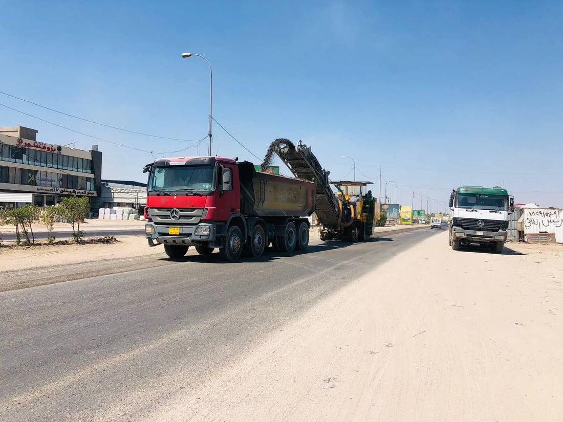 مسار جديد للسيارات.. صور من انطلاق أكبر حملة تأهيل لطرق بابل