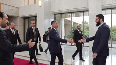 المخابرات العراقية سألت الجولاني عن البنادق والشيعة وجغرافيا ما بعد إيران