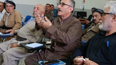 جوتیارانی راپەڕین فێری بە بازاڕکردنی بەرهەمەکانیان دەکرێن