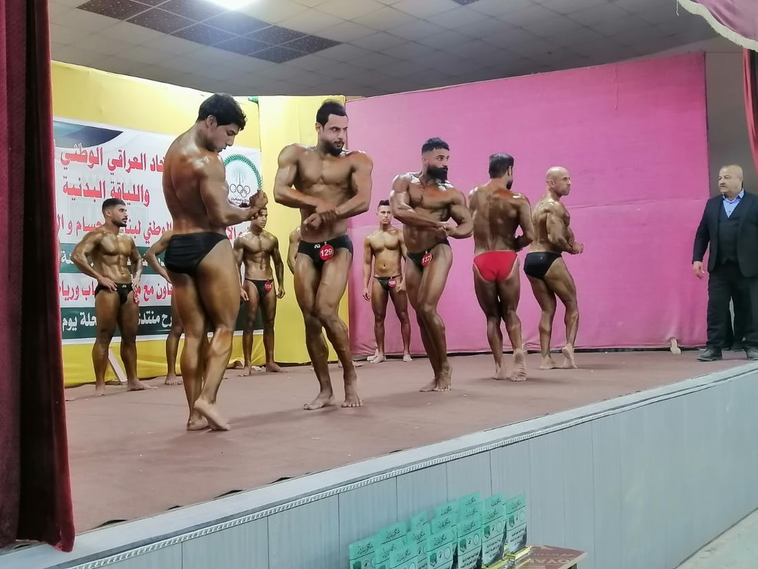 صور: بابل تستعرض “عضلاتها” بـ60 لاعباً.. أندية كمال الأجسام تتنافس على المنتخب