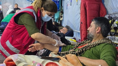 تیمە تەندروستییەکان دەستیان بە چارەسەری مانگرتووان کردەوە