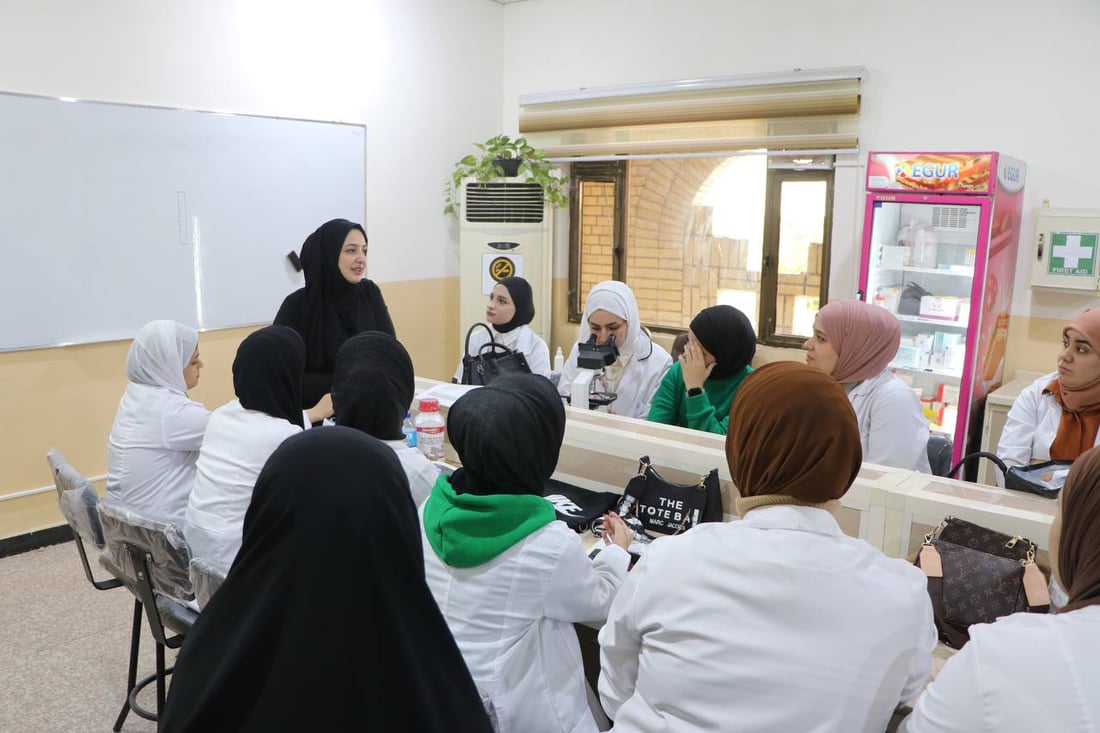 صور: تحليل خلايا المجرمين ومتابعة البصمات بأدق الأجهزة.. قسم جديد لجامعة واسط