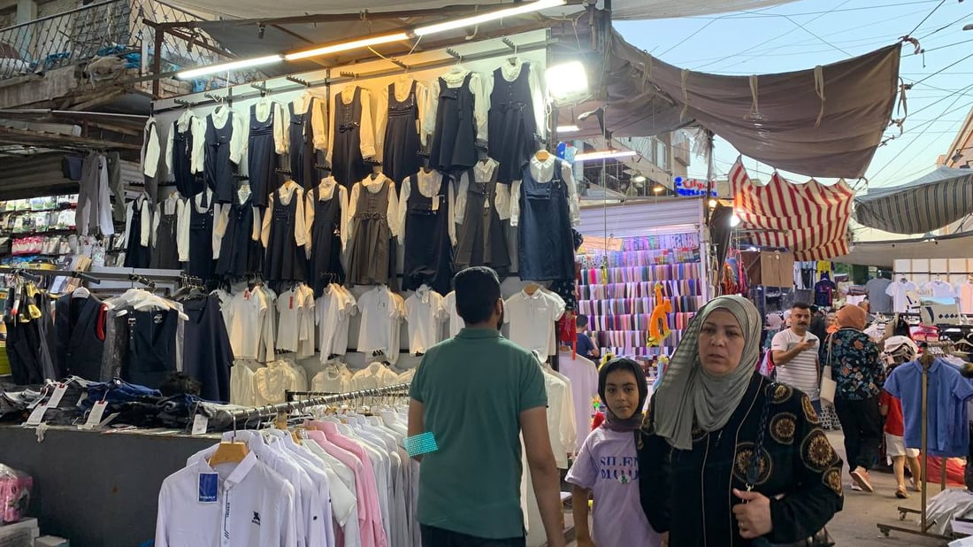 أرقام وصور من سوق سهام العبيدي: تجهيز تلميذ يكلف 100 ألف دينار.. والطالبات أكثر