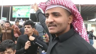 فيديو: مشجعون يمنيون في صلاة التيار الصدري وسط البصرة