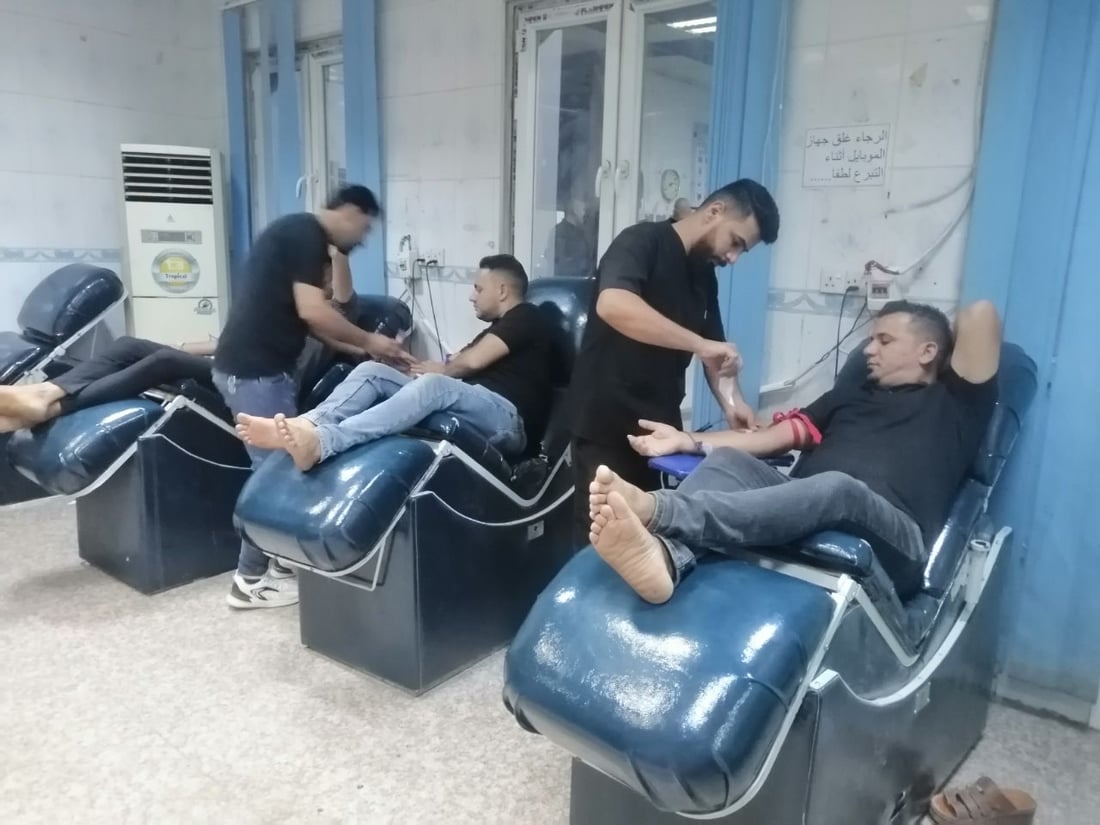 صور من الحلة: مصرف الدم استقبل 100 متبرع من “السياحي” منذ بداية محرم