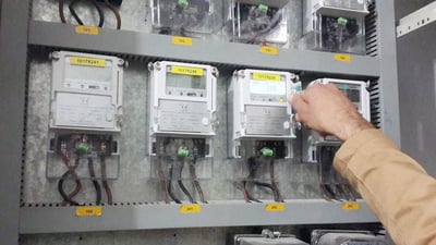 لجنة الكهرباء: عداد ذكي من الصين للجباية.. ”يراعي الفقراء ويضبط الاستهلاك“