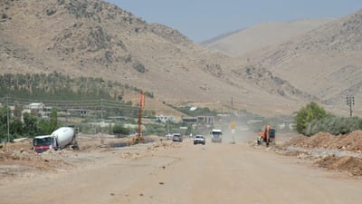 رێگایەکی 2800 مەتری بووەتە گوریسی بێ بن و تەواو نابێ