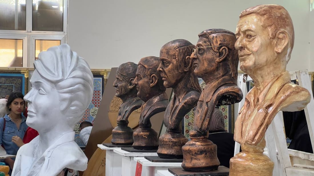 كان يوماً مزدحماً لدى بنات البصرة.. صور من الحضور الكبير في “الفنون الجميلة”