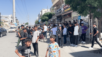 منداڵان بە جەژنانە و نوقڵ و یاریکردن خۆشیەکانی جەژن بەڕێ دەکەن