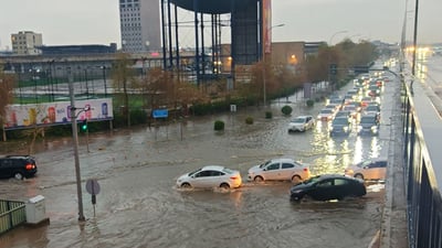 لە چەند شەقامێکی هەولێر گرفتی هاتوچۆ دروست بوو