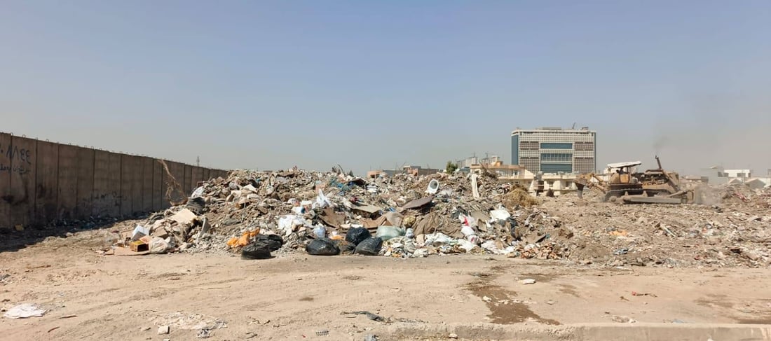 ئەو بارهەڵگرانەی خۆڵ و خاشاکیان لە گەڕەکی نیشتمانی هەولێر فڕێدابوو دەستیان بەسەرداگیرا