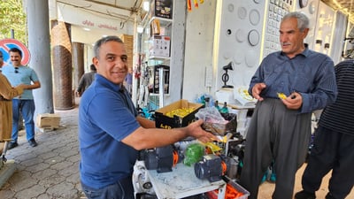 مەسیحییە و 15 ساڵە بۆ یادی مەولود شیرینی دەبەخشێتەوە