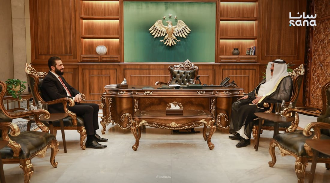 الشرع يستقبل شيخ قبيلة شمر مانع الجربا في قصر الشعب