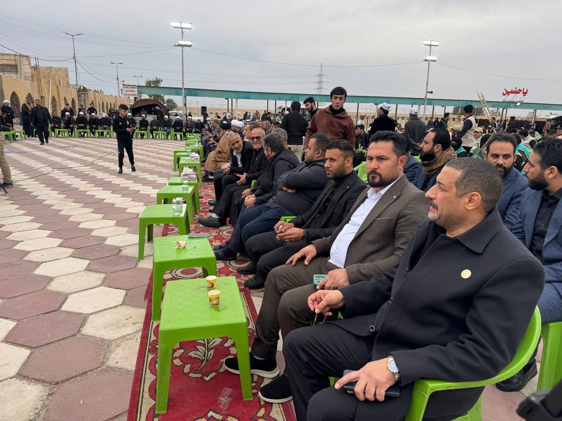 صور: الزبير ترفع الراية السوداء فوق خطوة الإمام علي حزناً على الإمام الكاظم