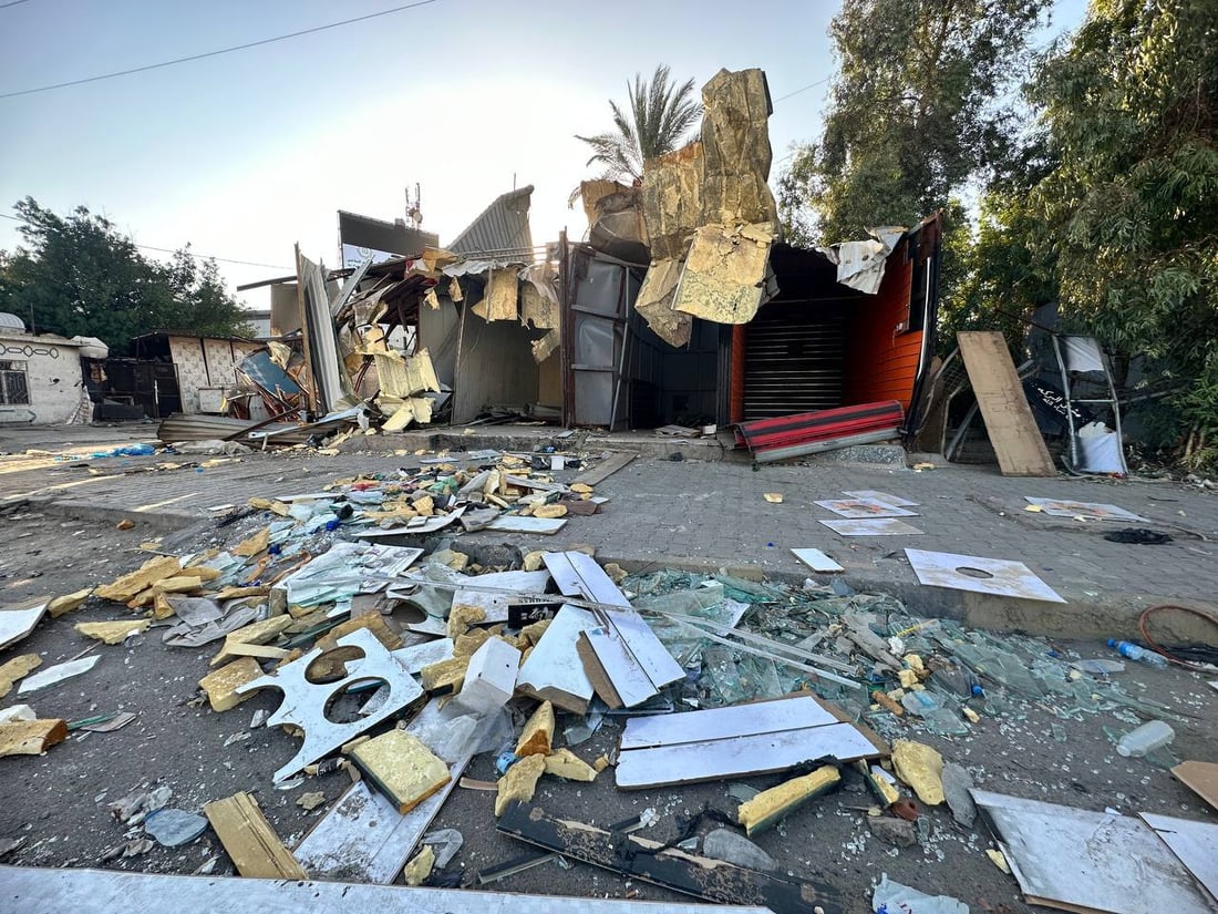صور للحملة الساحقة على تجاوزات مدينة الصدر.. حديقة الجوادر تنفست أخيراً!