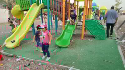 بغداد: اللعب في متنزه “الرئاسة” مجازفة.. بركة متروكة وأرض تؤذي الأطفال (صور)