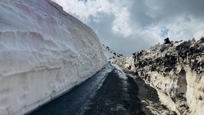 زیاتر لە پێنج مەتر بەفر لە چیای حەسەن بەگ باریوە
