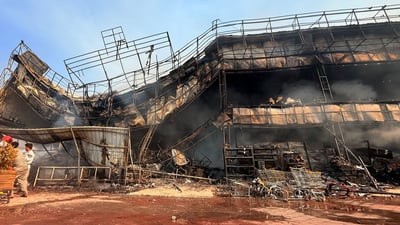سەقفەکەشى داڕماوە؛ مارکێتەکە یەک پارچە بووە بە خەڵوز