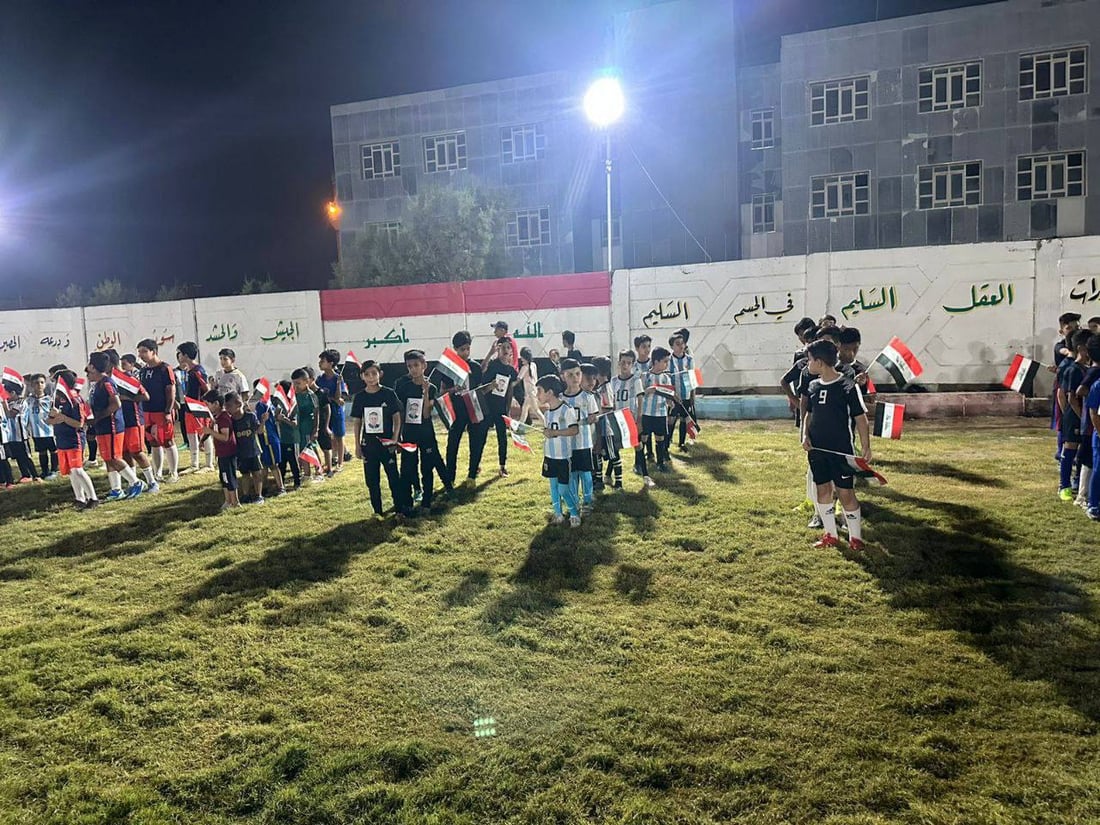 صور: شباب من الكوت يحولون مكباً للنفايات إلى ملعب خماسي بـ12 مليون دينار