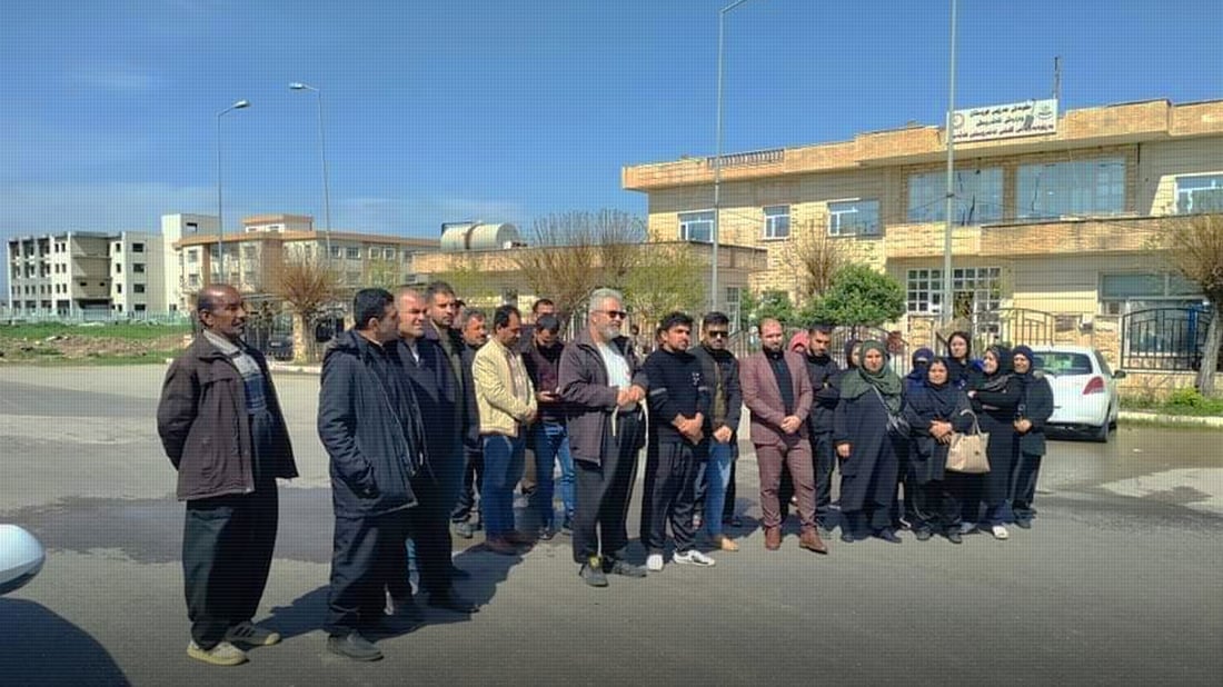 پاکەوانی نەخۆشخانەکانی هەڵەبجە گردبوونەوە و داوای پێدانی مووچە دەکەن