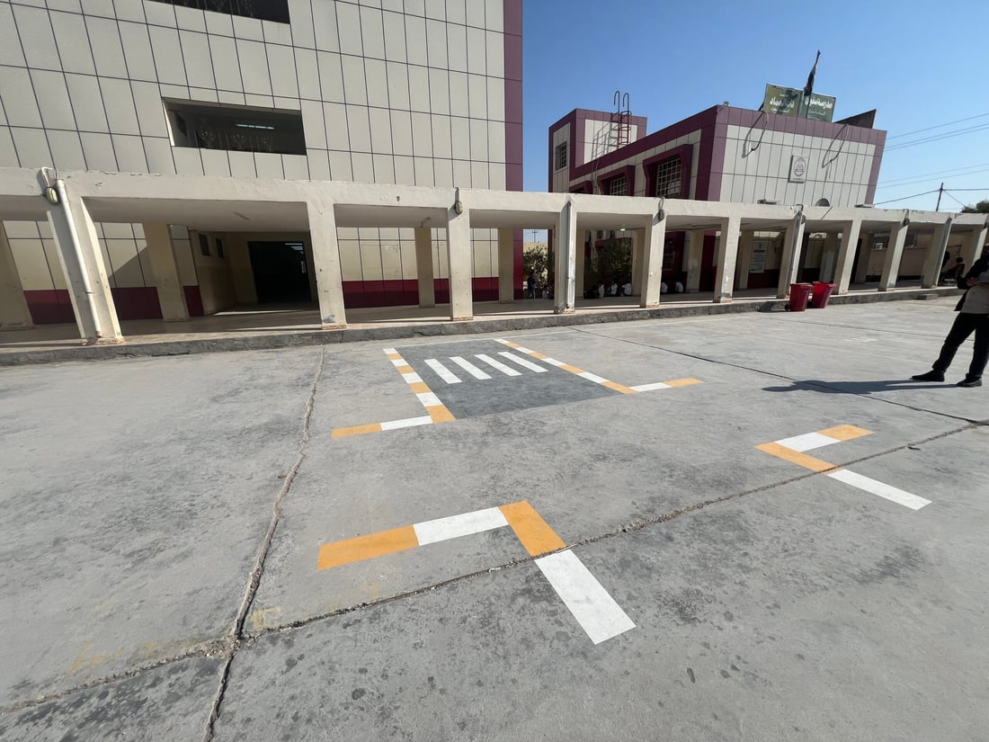 صور: ضباط مرور في مدارس الزبير وسفوان لتدريب المعلمين على السلامة المرورية